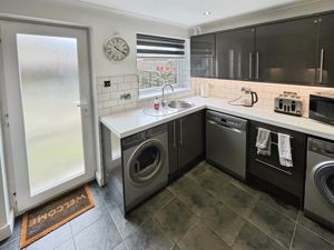 Kitchen- click for photo gallery